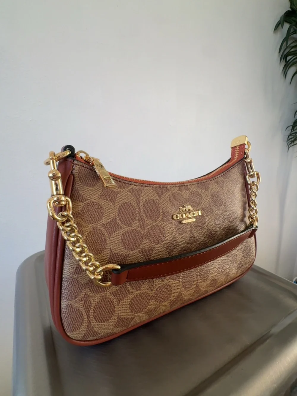 🤎COACH Teri Shoulder Bag In Signature Canvas Brown ( Same Day Shipping)🤎 - Picture 2 of 13